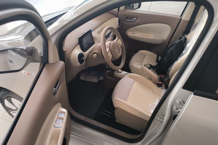 五菱汽车 宏光MINIEV 2025款 四门版 进阶款中控内饰20