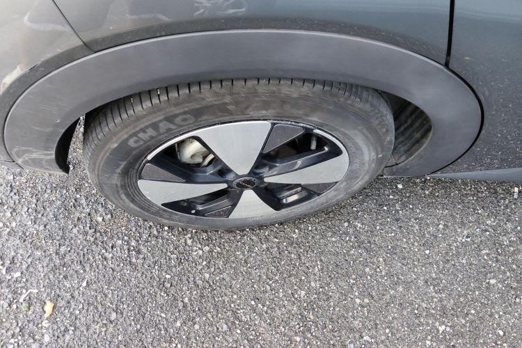 比亚迪 海豚 2023款 420km 时尚版车身外观56