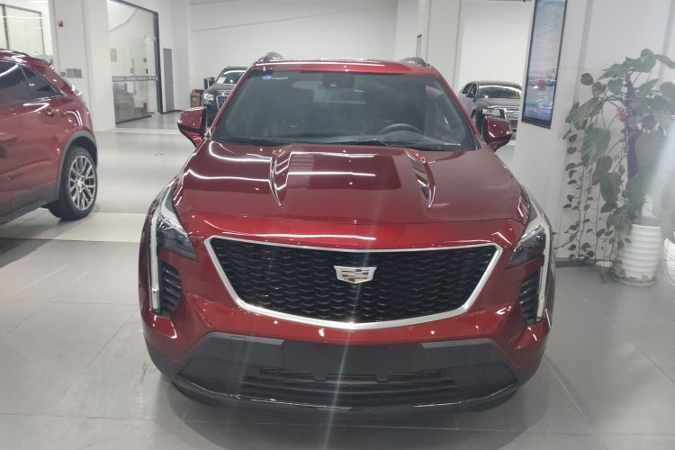 凯迪拉克XT4 2022款 28T 四驱铂金型车身外观2