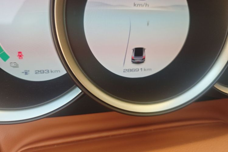 欧拉闪电猫 2022款 555km 尊贵版中控内饰15