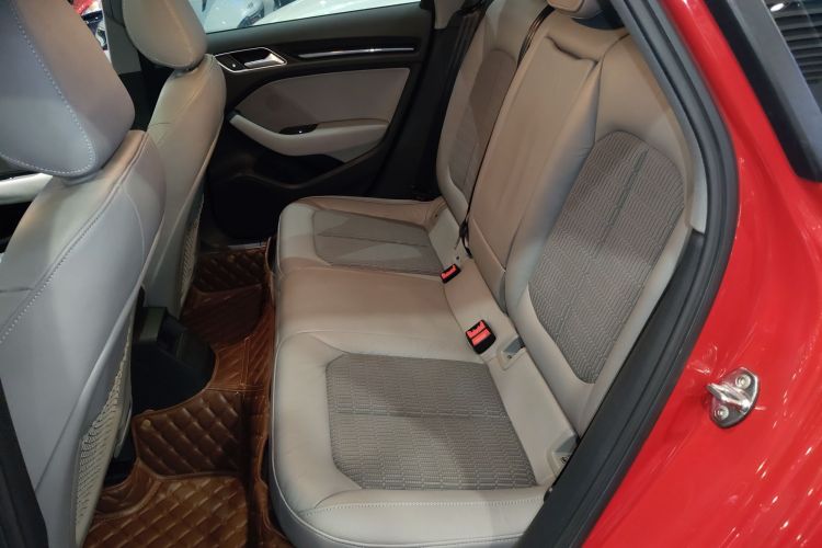 奥迪A3 2018款 30周年年型 Sportback 35 TFSI 时尚型中控内饰7004