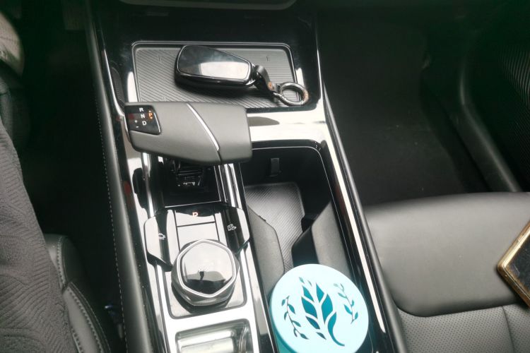 长安 锐程PLUS 2023款 1.5T DCT尊贵型中控内饰18