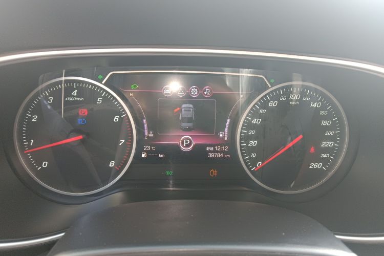 红旗H5 2022款 经典款 改款 1.5T DCT旗韵版中控内饰14