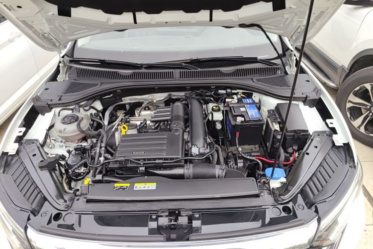 大众 速腾 2023款 200TSI DSG超越版机舱底盘24