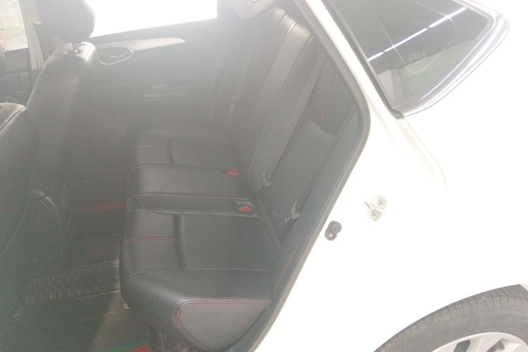 日产 轩逸 2022款 经典 1.6XE CVT舒适版中控内饰7004