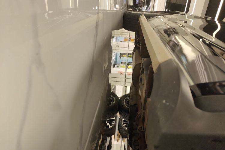 丰田 汉兰达 2018款 2.0T 四驱豪华版 7座 国V局部细节9001