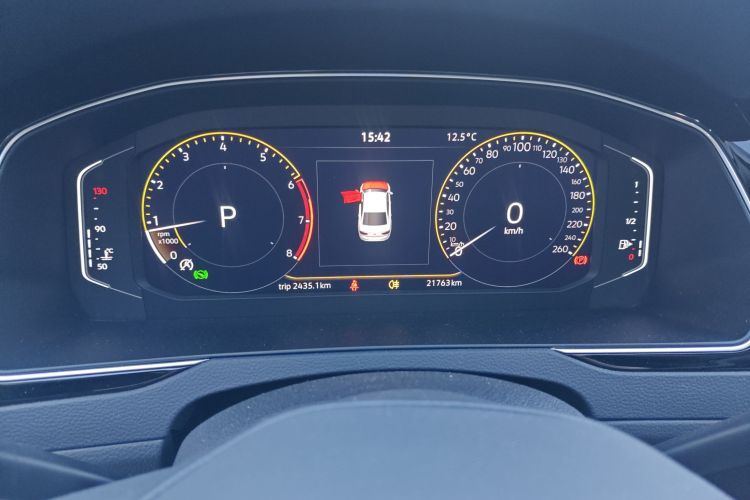 大众 迈腾 2023款 200万辆纪念版 330TSI DSG领先型中控内饰14