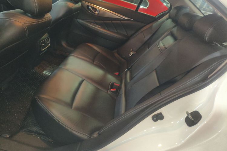 英菲尼迪Q50 2014款 3.7L 舒适版中控内饰21