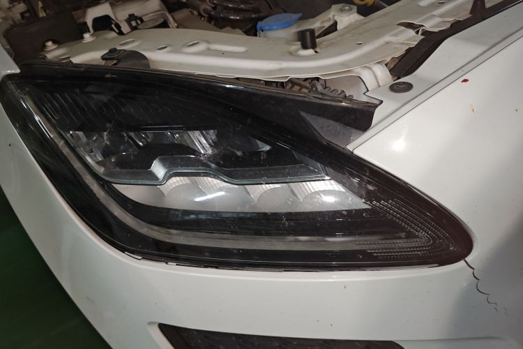 捷豹E-PACE 2018款 P200 S 国VI车身外观8