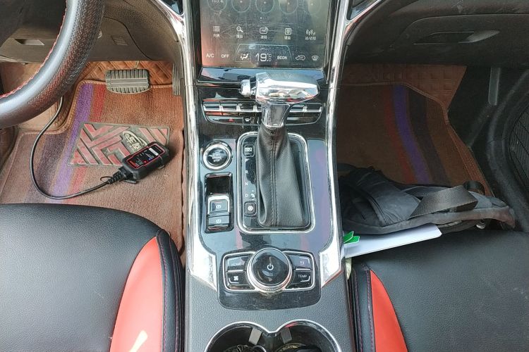 猎豹汽车 猎豹CS9 2017款 1.5L CVT舒适型中控内饰18