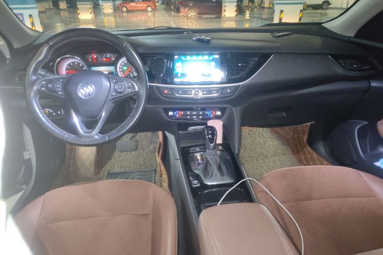 别克 君威 2019款 20T 精英型 国VI中控内饰12