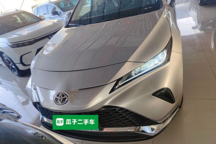 丰田 威飒 2023款 2.0L CVT两驱豪华版车身外观2