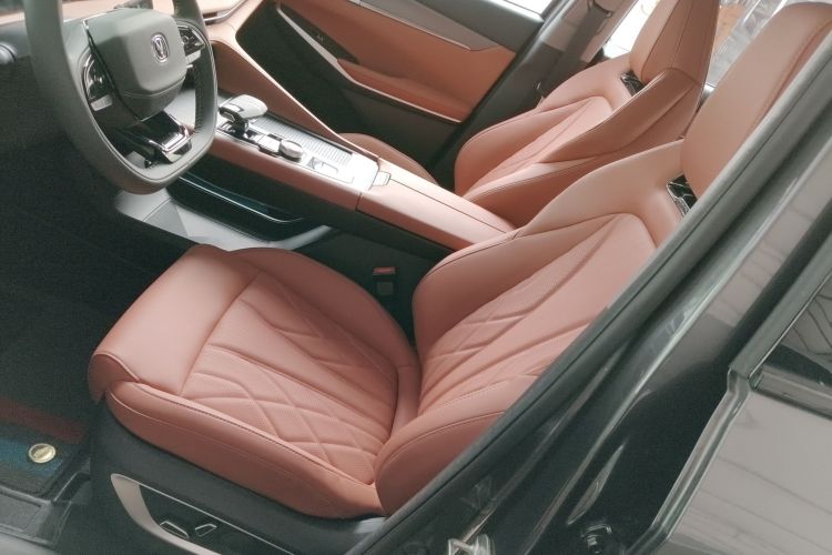 长安CS75 PLUS 2024款 第三代 冠军版 1.5T 智驾劲航型局部细节19