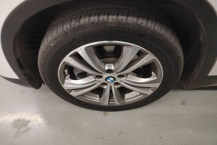 宝马X1新能源 2021款 xDrive30Le 尊享型车身外观6007