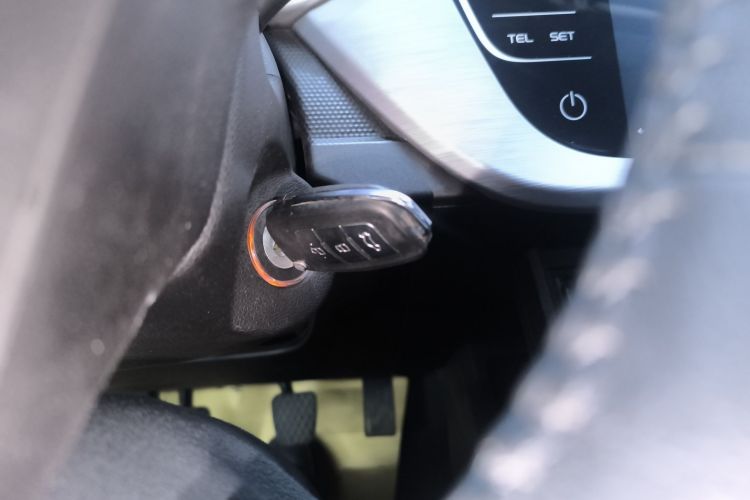 吉利汽车 远景 2020款 改款 1.5L 手动亚运版中控内饰7001