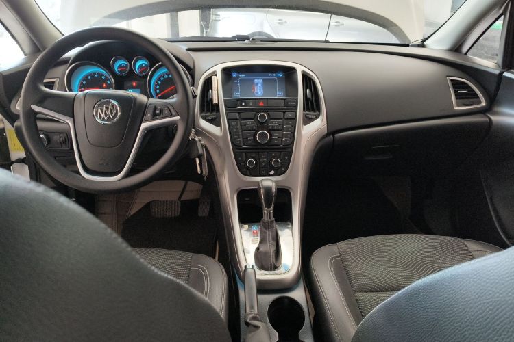 别克 英朗 2014款 XT 1.6L 自动时尚版中控内饰7002