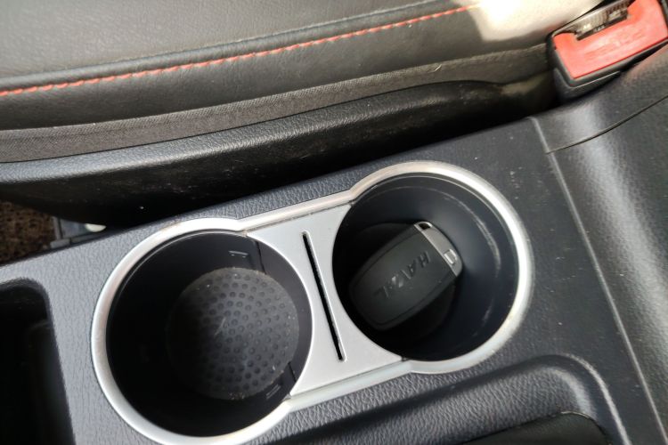 哈弗H6 2015款 改款 运动版 1.5T 手动两驱精英型中控内饰11