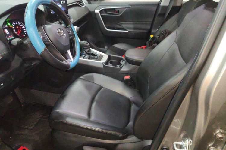 丰田 RAV4荣放 2024款 2.0L CVT两驱都市版局部细节19