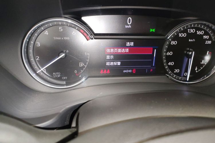 凯迪拉克XT4 2021款 28T 两驱技术型中控内饰14