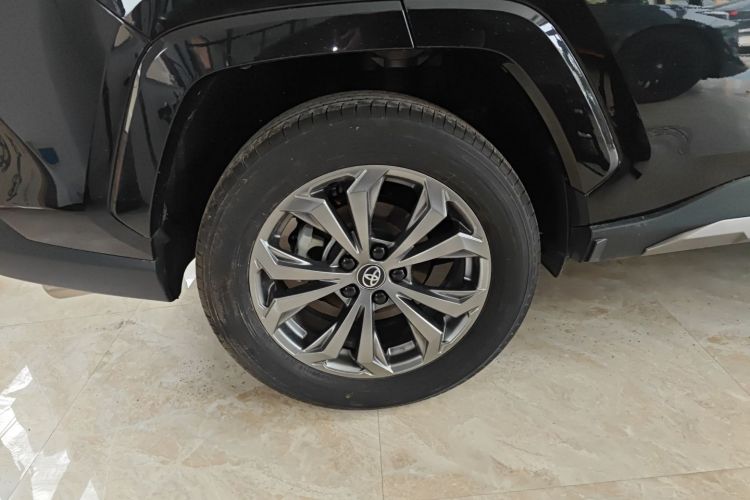 丰田 RAV4荣放 2024款 2.0L CVT两驱风尚Plus版车身外观6003
