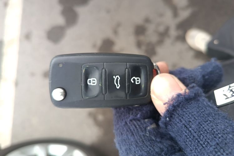 大众 途观 2017款 300TSI 自动两驱丝绸之路风尚版中控内饰11