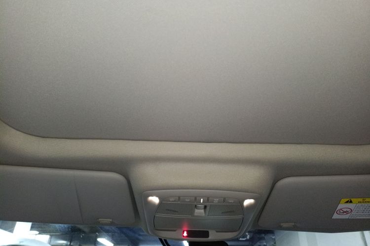 雷诺 科雷傲 2018款 2.0L 两驱120周年限量版局部细节22