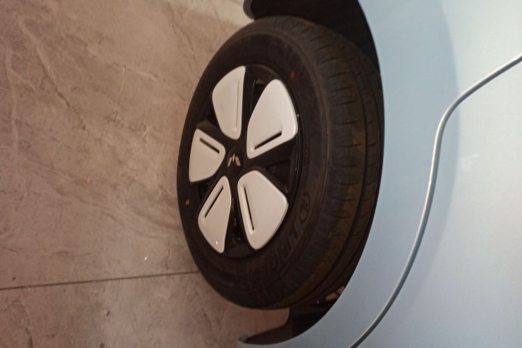 五菱汽车 宏光MINIEV 2025款 四门版 进阶款车身外观6002