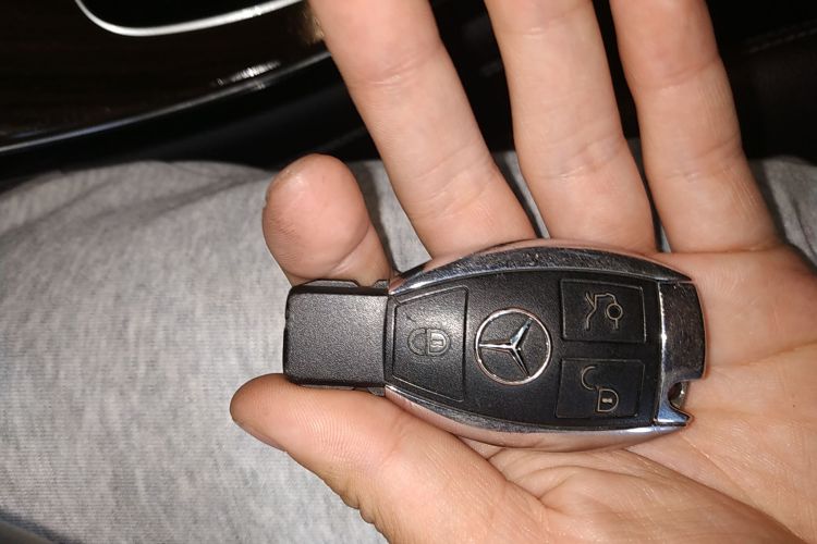 奔驰GLC 2019款 GLC 260 L 4MATIC 动感型中控内饰11