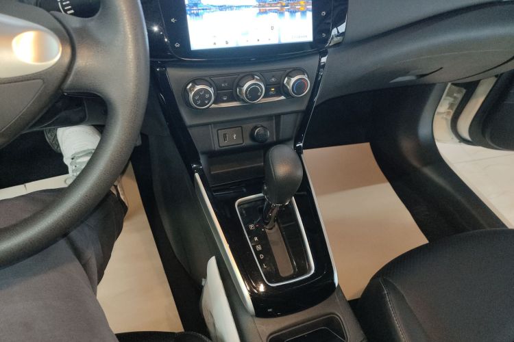 日产 轩逸 2022款 经典 1.6XL CVT豪华版中控内饰18