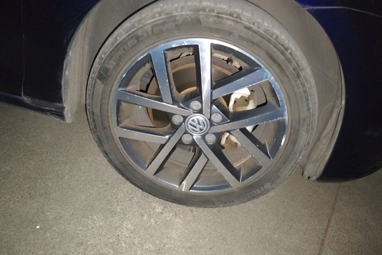 大众 高尔夫 2018款  230TSI 自动豪华型车身外观10