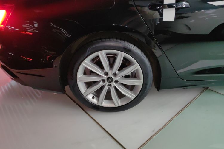 奥迪A6L 2023款 45 TFSI 臻选动感型车身外观56