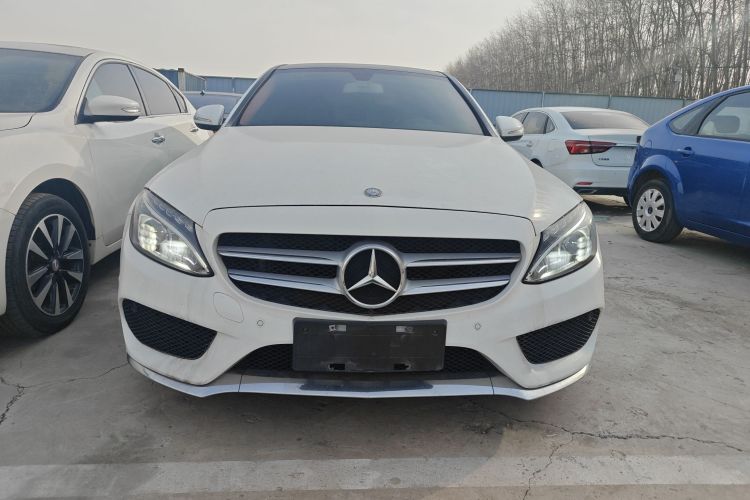 奔驰C级 2015款 C 200 L 运动型车身外观2