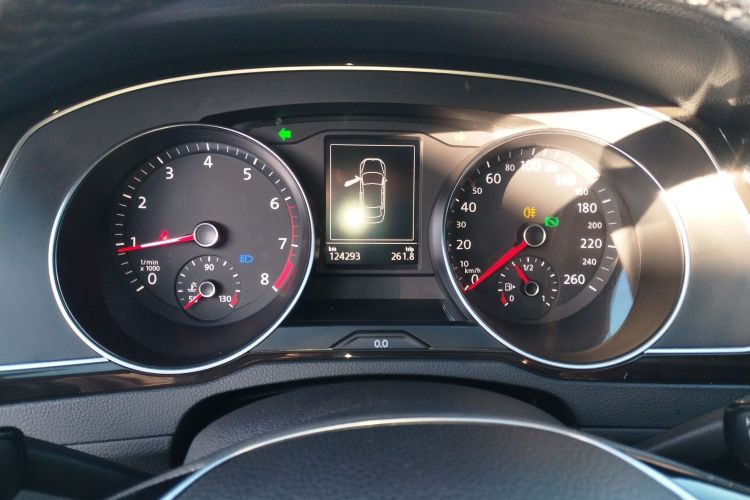 大众 迈腾 2018款 330TSI DSG 豪华型中控内饰14