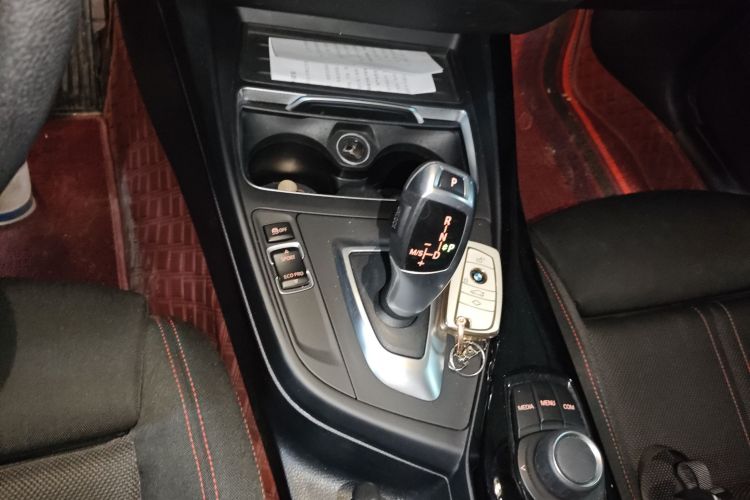 宝马1系(进口) 2018款 118i 运动设计套装局部细节18