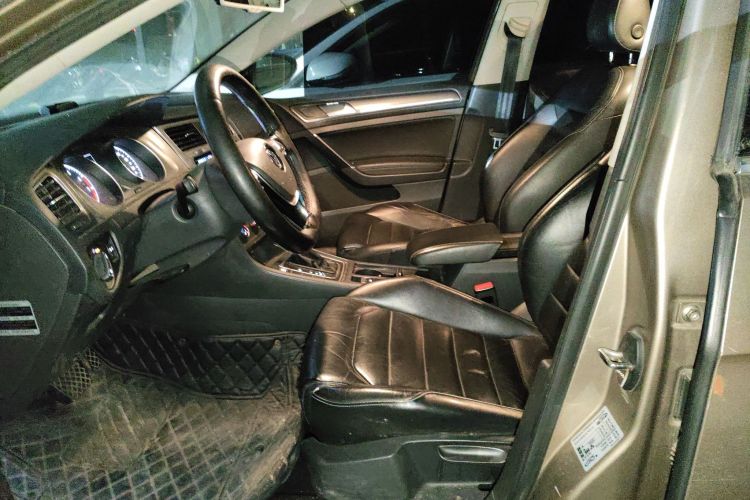 大众 高尔夫 2015款 1.4TSI 自动豪华型中控内饰19