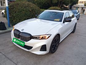 宝马i3 2024款 eDrive 40 L 曜夜套装