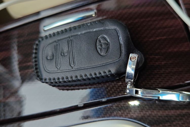 丰田 凯美瑞 2015款 双擎 2.5HG 豪华导航版中控内饰7001