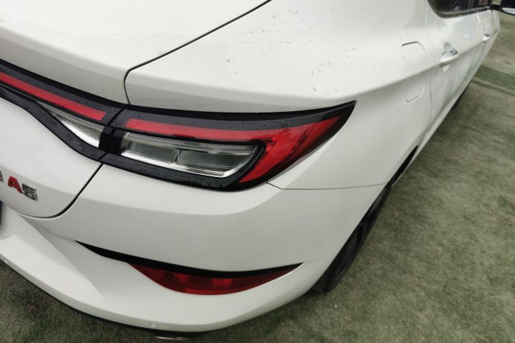 思皓A5 2023款 1.5T CVT豪华舒享型车身外观9