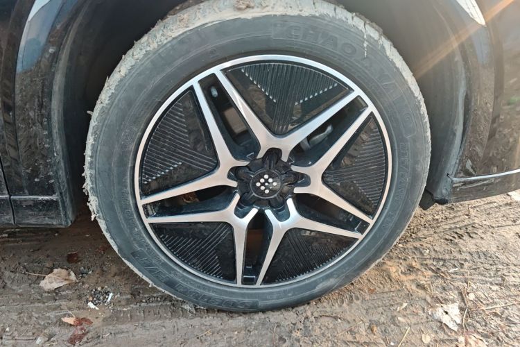 蓝电E5 2023款 1.5L DE-i 100KM臻享型 7座车身外观10