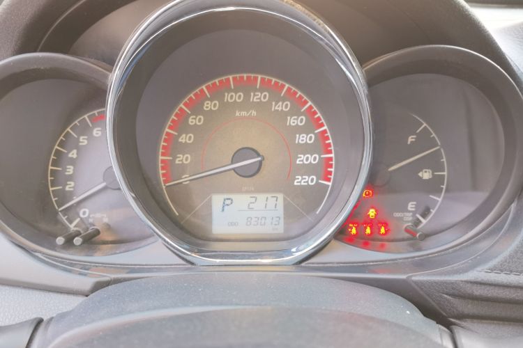 丰田 威驰 2021款 1.5L CVT创行版中控内饰14