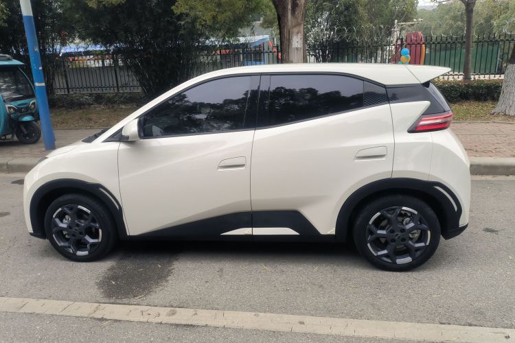 比亚迪 海鸥 2025款 305km 自由版车身外观4