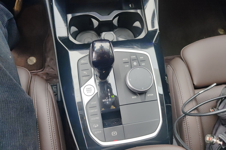 宝马X3 2022款 xDrive30i 领先型 M曜夜套装中控内饰18