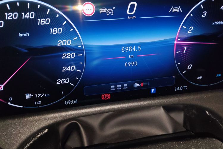 奔驰E级 2025款 E 300 L 时尚型中控内饰15