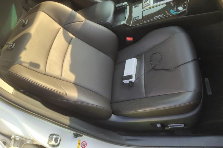 丰田 锐志 2013款 2.5V 菁锐版局部细节41