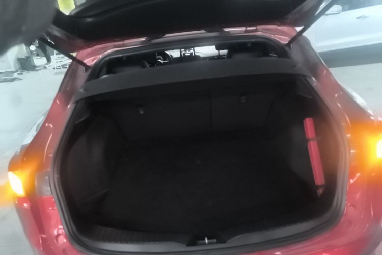 马自达CX-4 2018款 2.0L 自动两驱蓝天品位升级版 国VI机舱底盘23