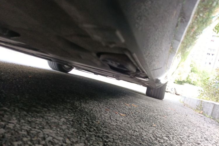 奥迪A8 2013款 A8L 45 TFSI quattro豪华型局部细节9002