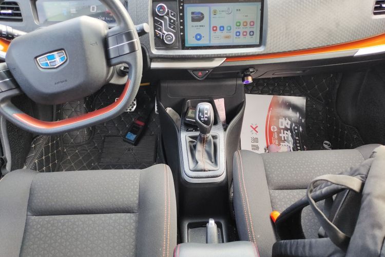 吉利汽车 远景X1 2017款 1.3L 自动乐趣版中控内饰18