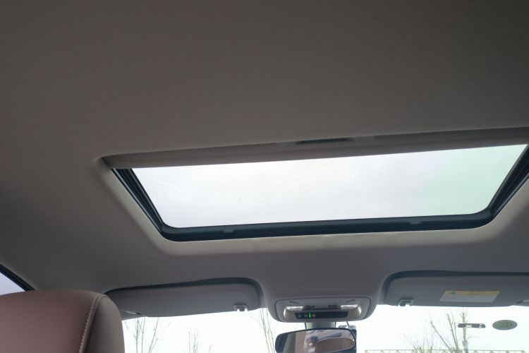 别克 君威 2020款 552T 豪华型中控内饰22