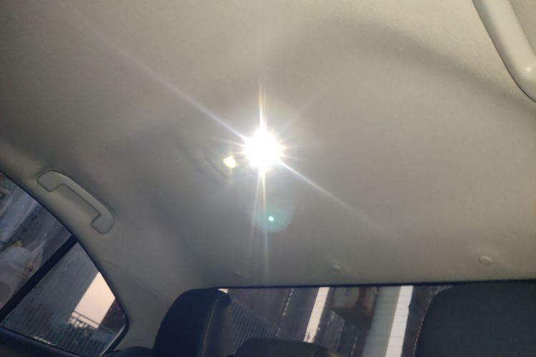 丰田 雷凌 2023款 智能电混双擎 1.8L 运动版中控内饰22