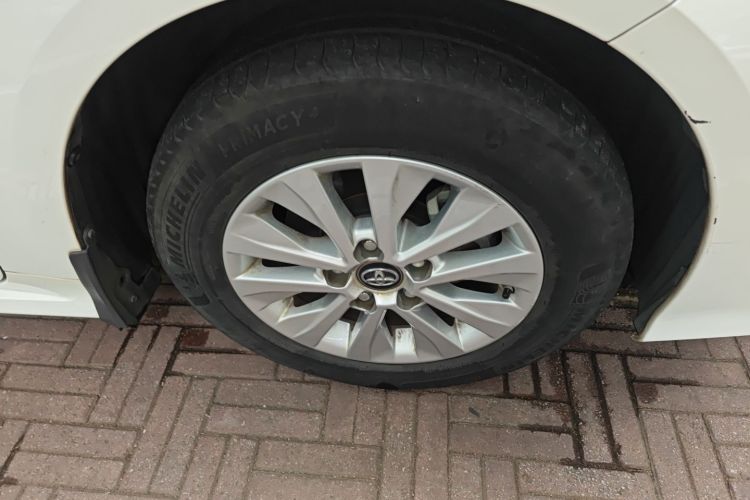 丰田 卡罗拉 2019款 1.2T S-CVT GL先锋版车身外观10